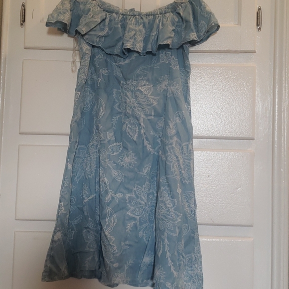 Dress - Picture 2 of 4